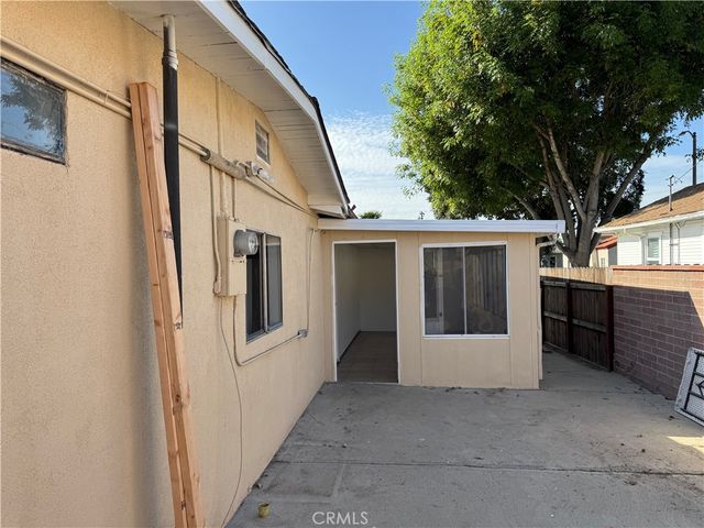 6060 6060 MYRTLE AVE, Long Beach, CA 90805