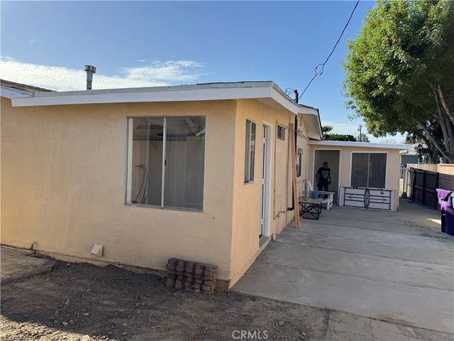 6060 6060 MYRTLE AVE, Long Beach, CA 90805