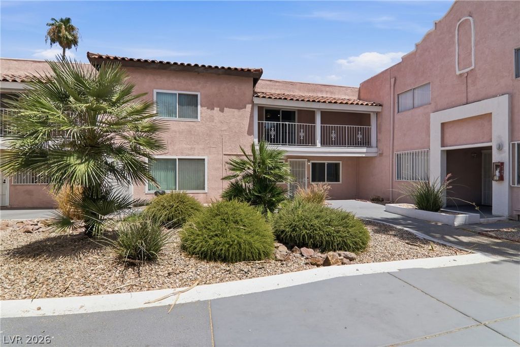 2274 East Desert Inn Road 0, Las Vegas, NV 89169