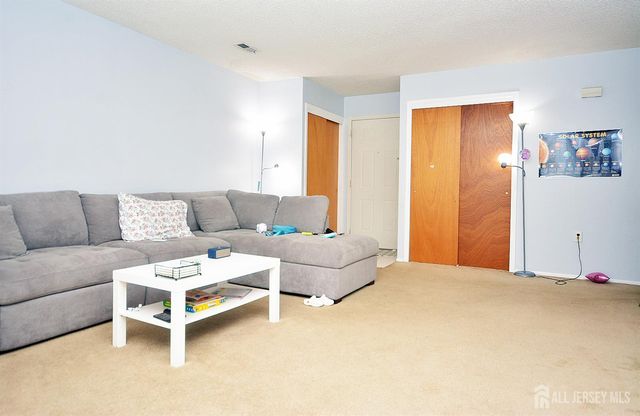 1508 Edison Glen Terrace, Edison, NJ 08837