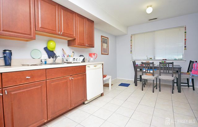 1508 Edison Glen Terrace, Edison, NJ 08837