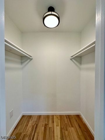 117 Vivian Ave, Emerson Boro, NJ 07630