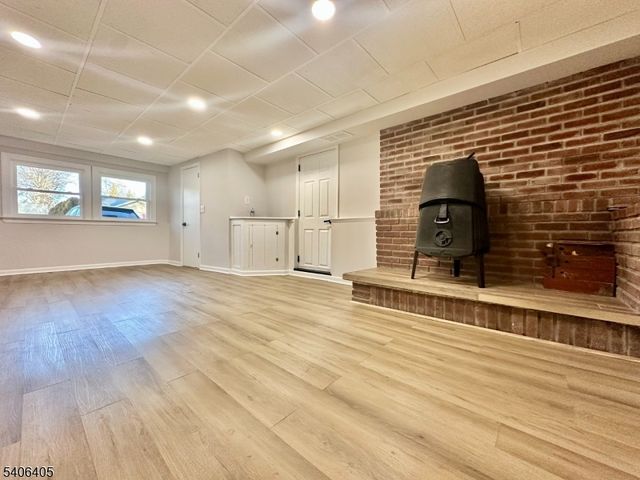 117 Vivian Ave, Emerson Boro, NJ 07630