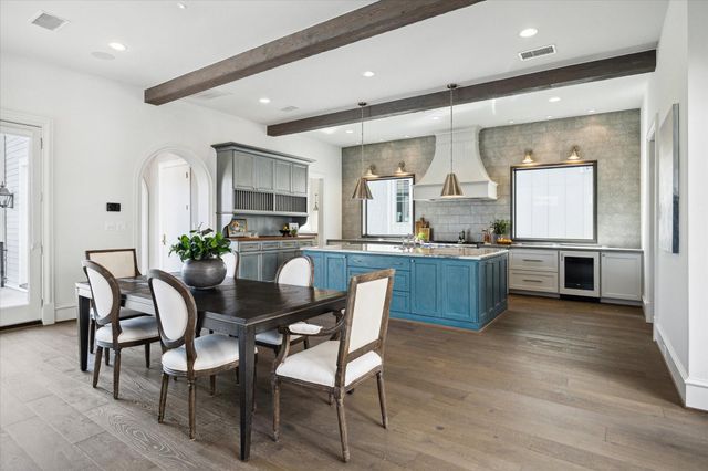 2222 Oxford Street, Houston, TX 77008