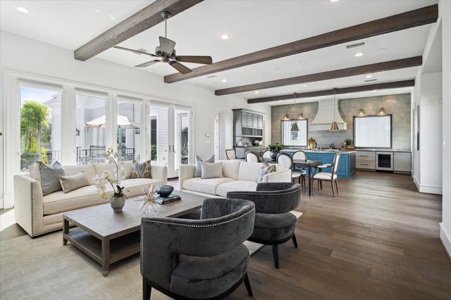 2222 Oxford Street, Houston, TX 77008