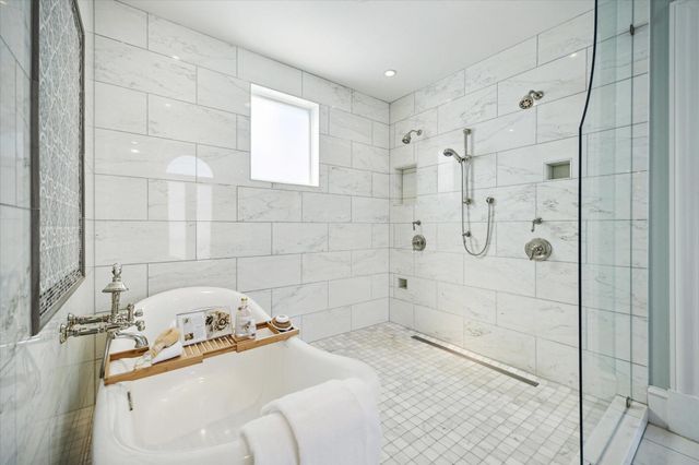 2222 Oxford Street, Houston, TX 77008