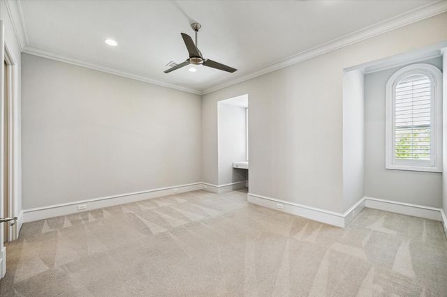 2222 Oxford Street, Houston, TX 77008