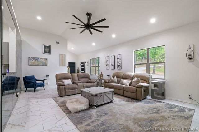 2001 Timberline, Durant, OK 74701