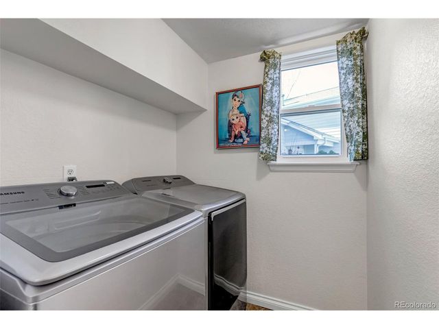 9989 Deer Creek St, Highlands Ranch, CO 80129