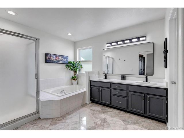 9989 Deer Creek St, Highlands Ranch, CO 80129