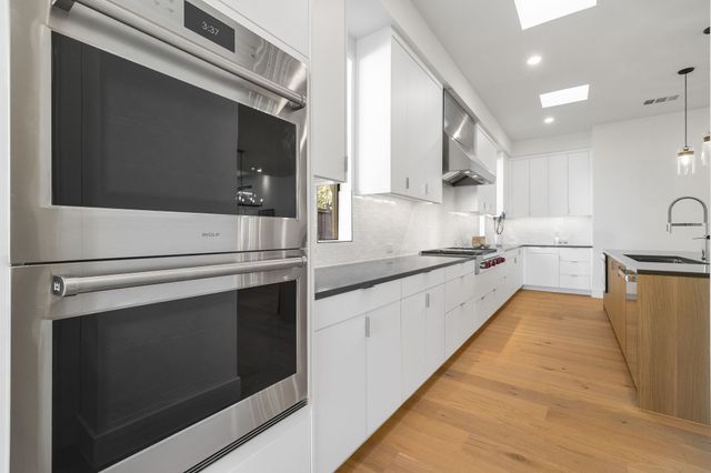 3832 Blue Trace Lane, Farmers Branch, TX 75244