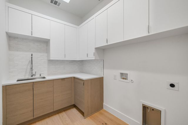 3832 Blue Trace Lane, Farmers Branch, TX 75244