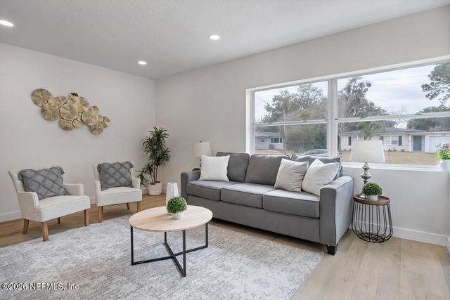 6155 TEMPLE Road, Jacksonville, FL 32217