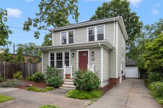 204 8th Street, Providence, RI 02906