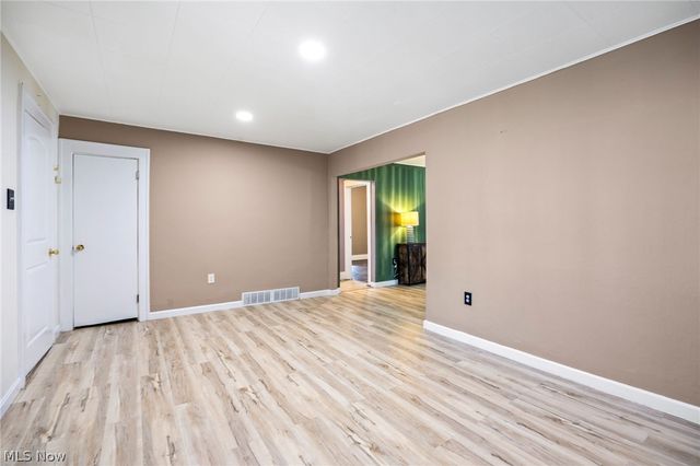 1010 Georgia Avenue, Akron, OH 44306