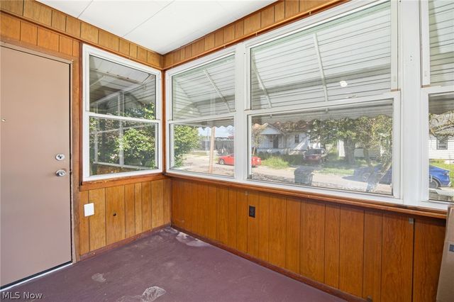 1010 Georgia Avenue, Akron, OH 44306