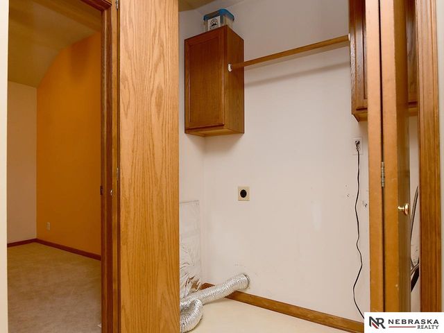 10913 Ellison Avenue, Omaha, NE 68164