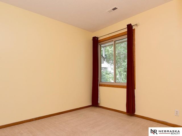 10913 Ellison Avenue, Omaha, NE 68164