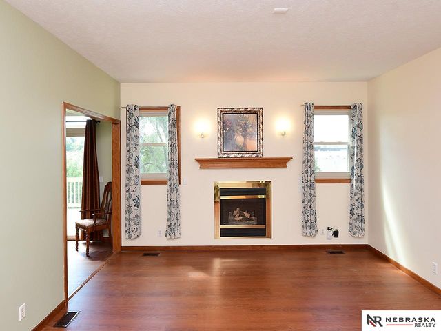 10913 Ellison Avenue, Omaha, NE 68164