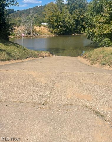 765 Hannaman Lane, Elizabeth, WV 26143