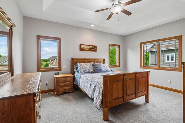1405 Emerald Court, Waunakee, WI 53597