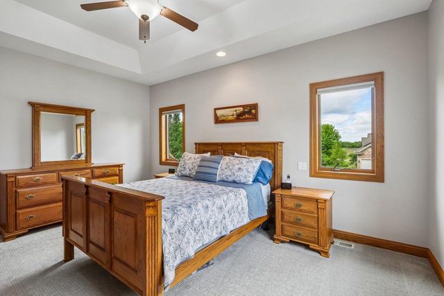 1405 Emerald Court, Waunakee, WI 53597