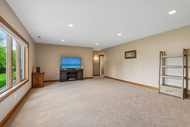 1405 Emerald Court, Waunakee, WI 53597