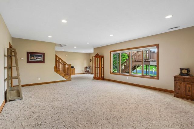 1405 Emerald Court, Waunakee, WI 53597