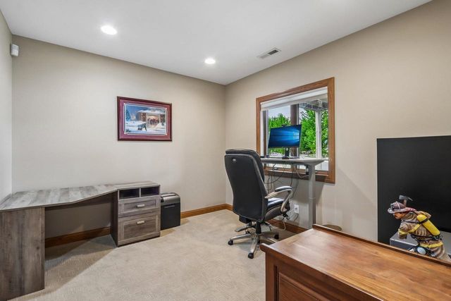 1405 Emerald Court, Waunakee, WI 53597