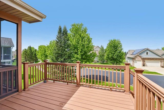 1405 Emerald Court, Waunakee, WI 53597