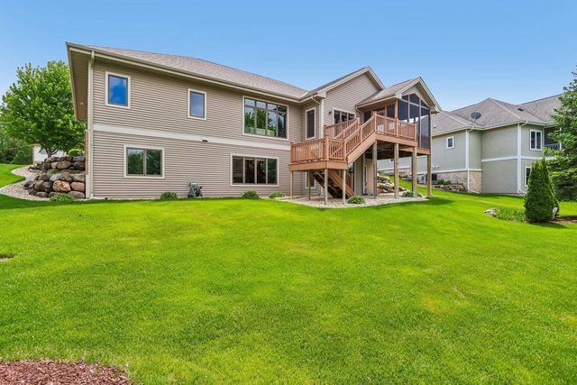 1405 Emerald Court, Waunakee, WI 53597