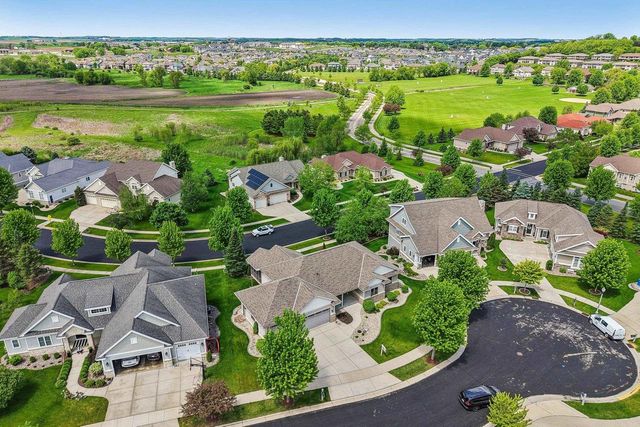 1405 Emerald Court, Waunakee, WI 53597