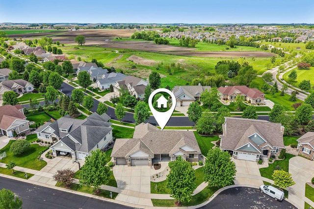 1405 Emerald Court, Waunakee, WI 53597