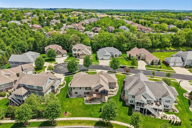 1405 Emerald Court, Waunakee, WI 53597