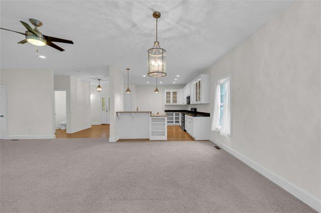 27 Classic Drive, Hartwell, GA 30643
