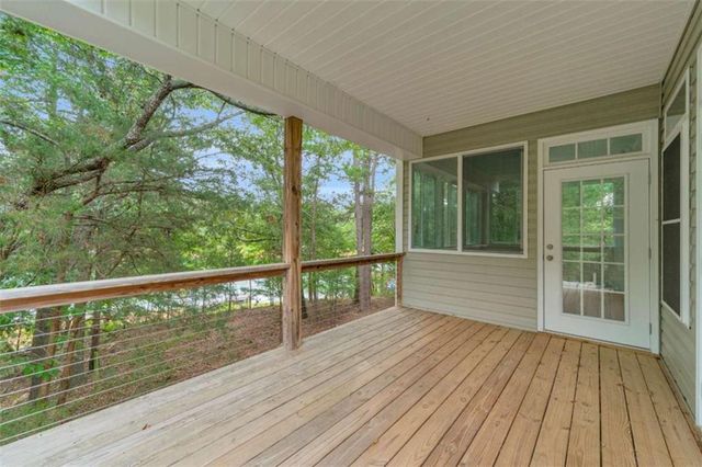 27 Classic Drive, Hartwell, GA 30643