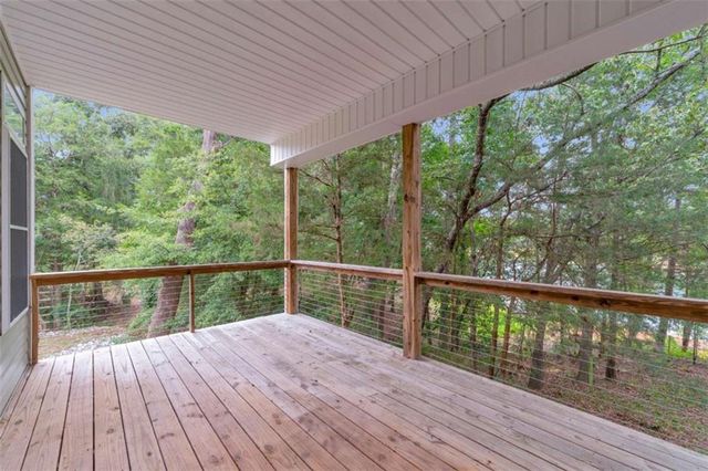 27 Classic Drive, Hartwell, GA 30643