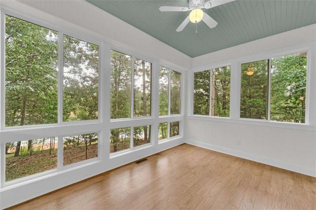 27 Classic Drive, Hartwell, GA 30643