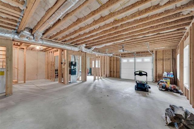 27 Classic Drive, Hartwell, GA 30643