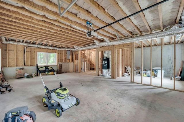27 Classic Drive, Hartwell, GA 30643