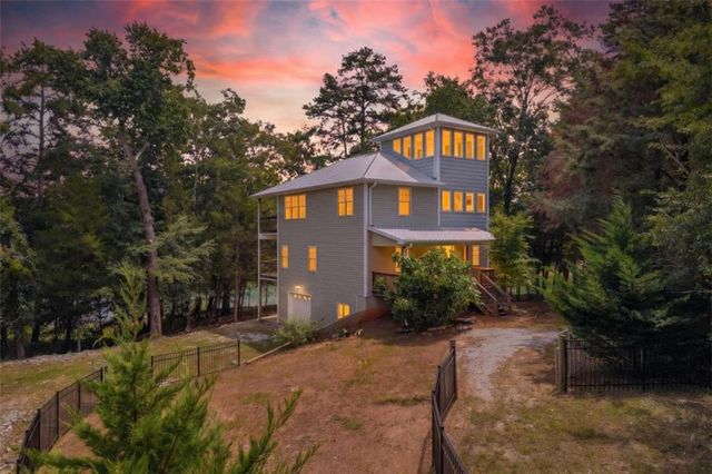 27 Classic Drive, Hartwell, GA 30643