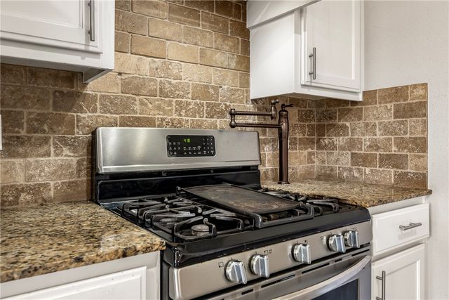 1109 W Cunningham Avenue, Rogers, AR 72758