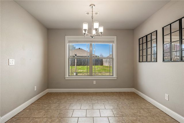 1109 W Cunningham Avenue, Rogers, AR 72758