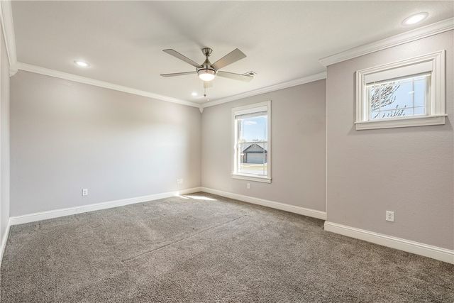 1109 W Cunningham Avenue, Rogers, AR 72758