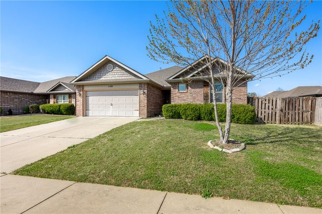 1109 W Cunningham Avenue, Rogers, AR 72758