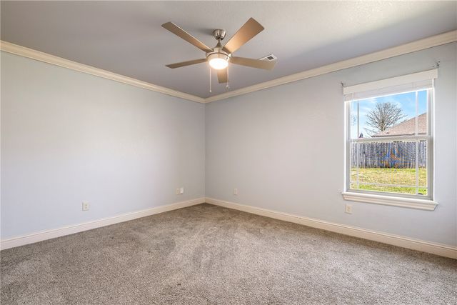 1109 W Cunningham Avenue, Rogers, AR 72758