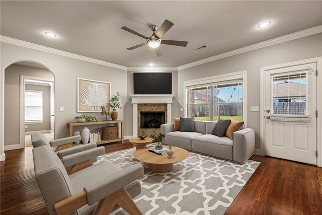 1109 W Cunningham Avenue, Rogers, AR 72758