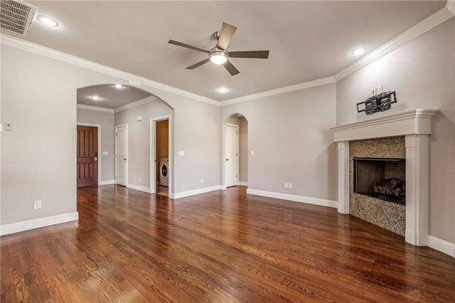 1109 W Cunningham Avenue, Rogers, AR 72758