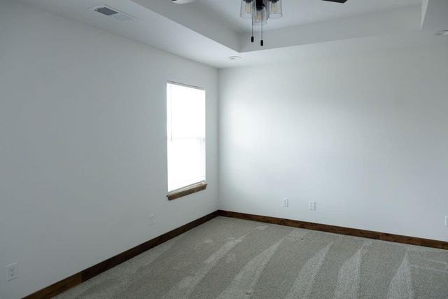 609 W Dryden Street, Odessa, MO 64076