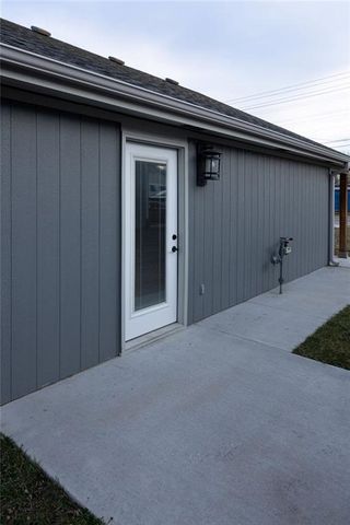 609 W Dryden Street, Odessa, MO 64076